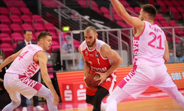 攻防表现 攻防表现