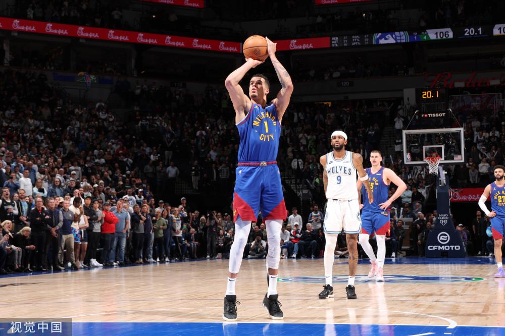 球迷们正热 球迷们正热