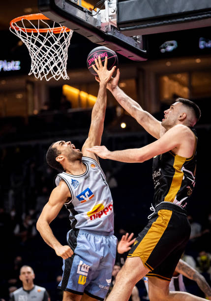 这位年轻球 这位年轻球