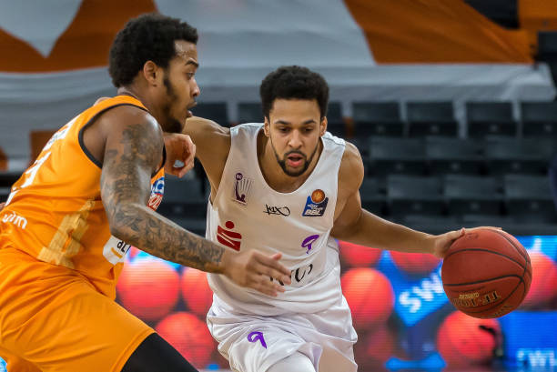 星球员的发 星球员的发