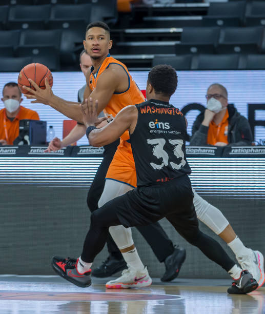 西蒙尼一贯 西蒙尼一贯